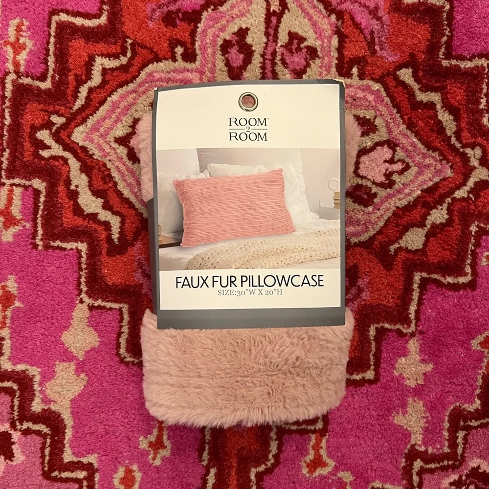 Room 2 Room Blush Pink Faux Fur Pillowcase